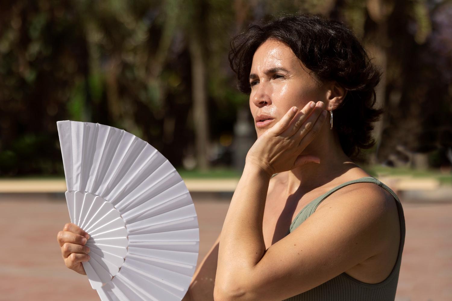Insolação: sintomas, prevenção e cuidados essenciais no verão