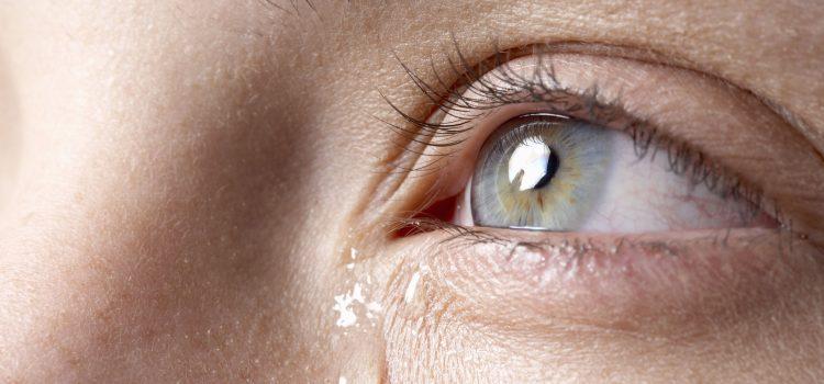 Olhos lacrimejando, o que pode ser?
